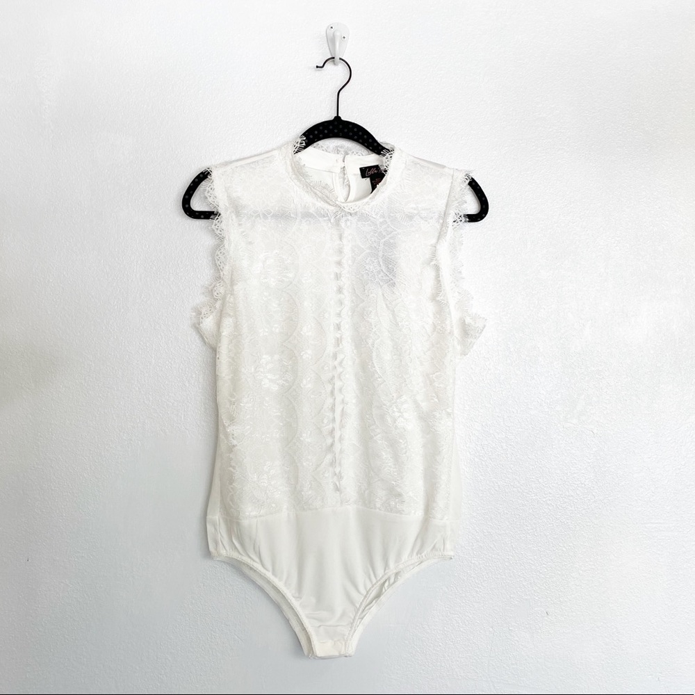 🆕 Lolla Rose white lace high neck bodysuit